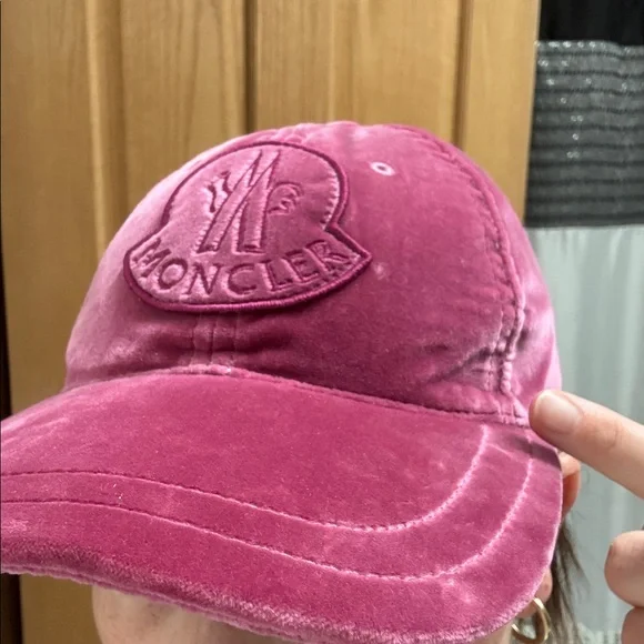 Moncler velvet hat - Picture 6 of 7